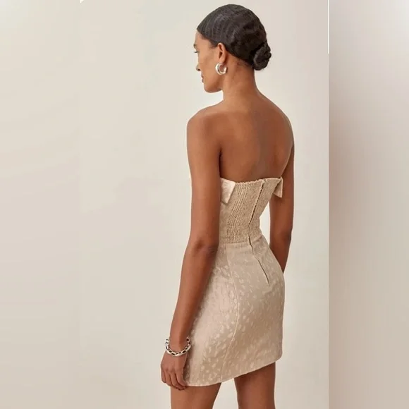 NWT Reformation- Ciaran Mini Dress in Ivory Brocade. Size 10 - Picture 3 of 10